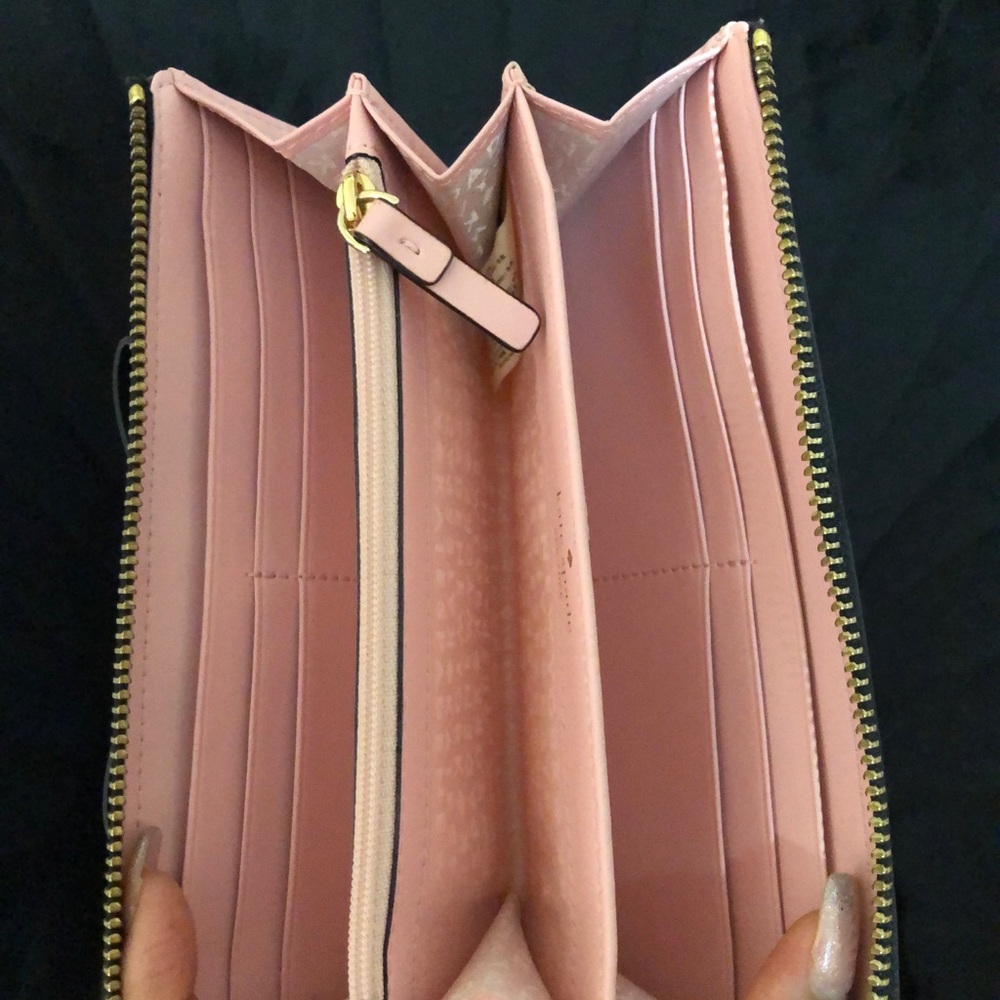 Kate Spade Wallet - Picture 3 of 3